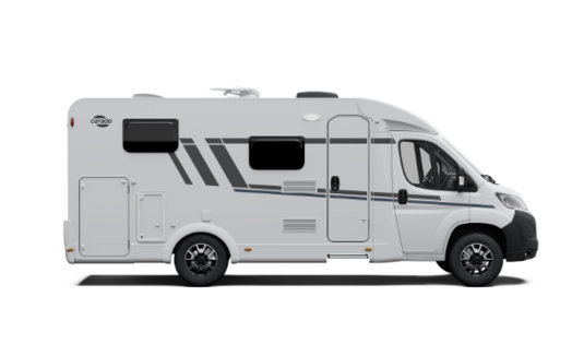 Carado Wohnmobil, Seitenansicht eines teilintegrierten Reisemobils in Weiß